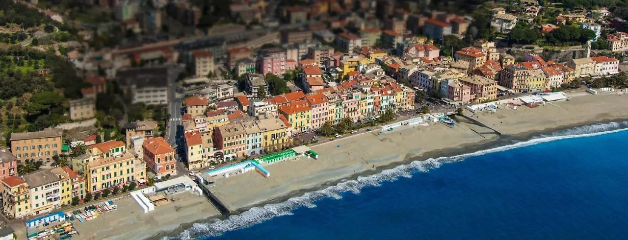 La Stenella Blu, Una Finestra Sul Mare Celle Ligure