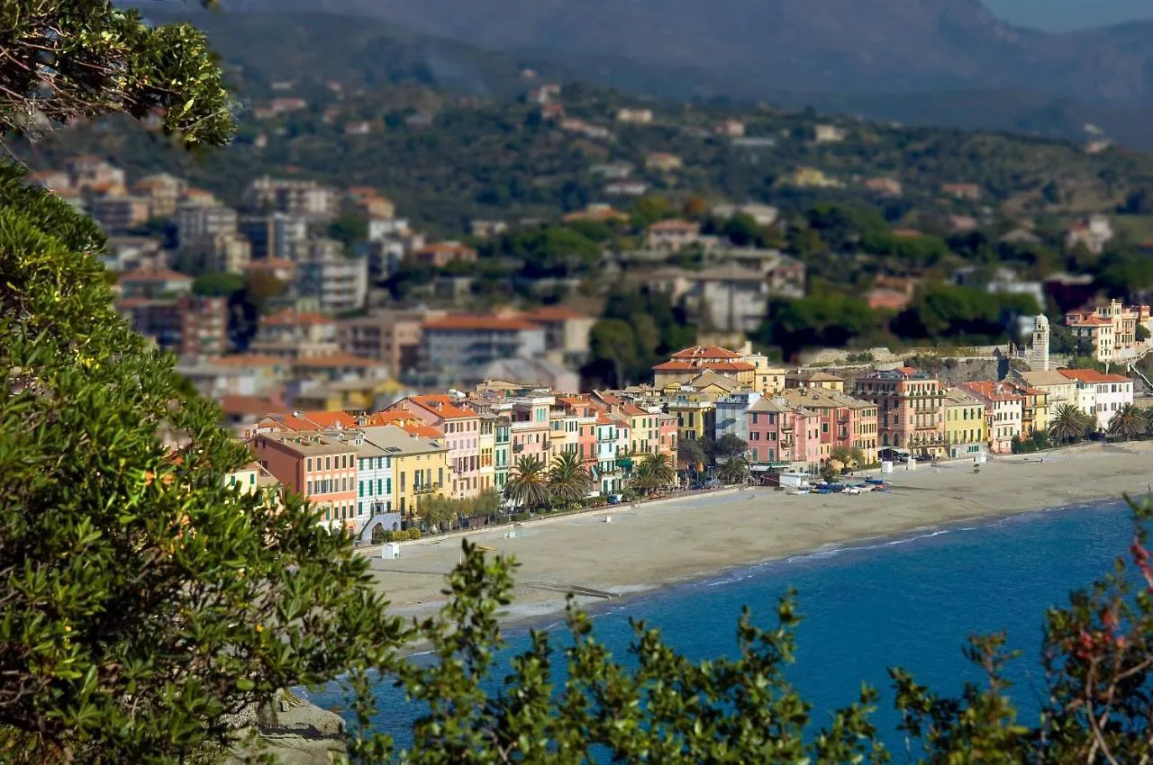 Apartment La Stenella Blu, Una Finestra Sul Mare Celle Ligure