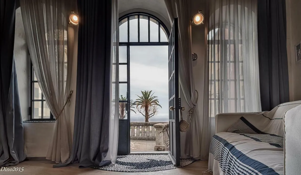 Apartment La Stenella Blu, Una Finestra Sul Mare Celle Ligure Italy